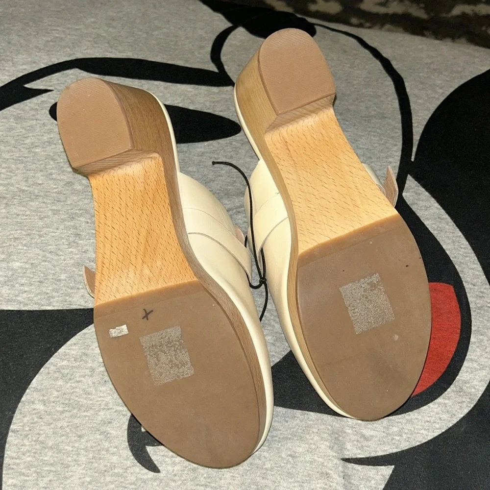 Madewell The Monique Buckle Clog in Bone Size 7 - Picture 8 of 15